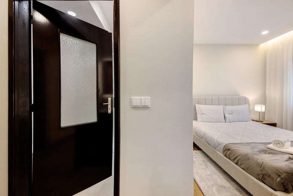 Living room, Bedroom