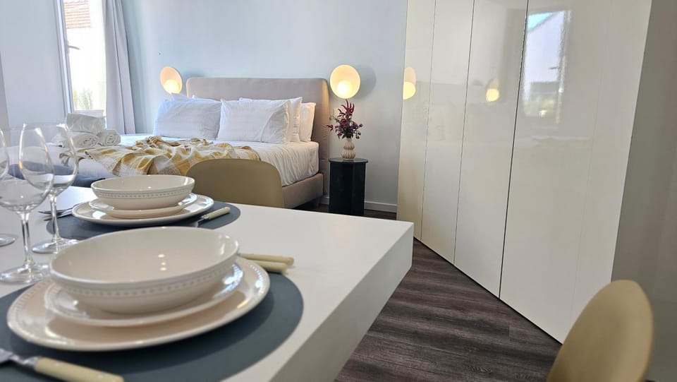 Living room, Seating area, Dining area, wardrobe