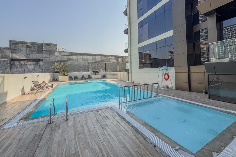 Property building, Swimming pool, Swimming pool, sunbed