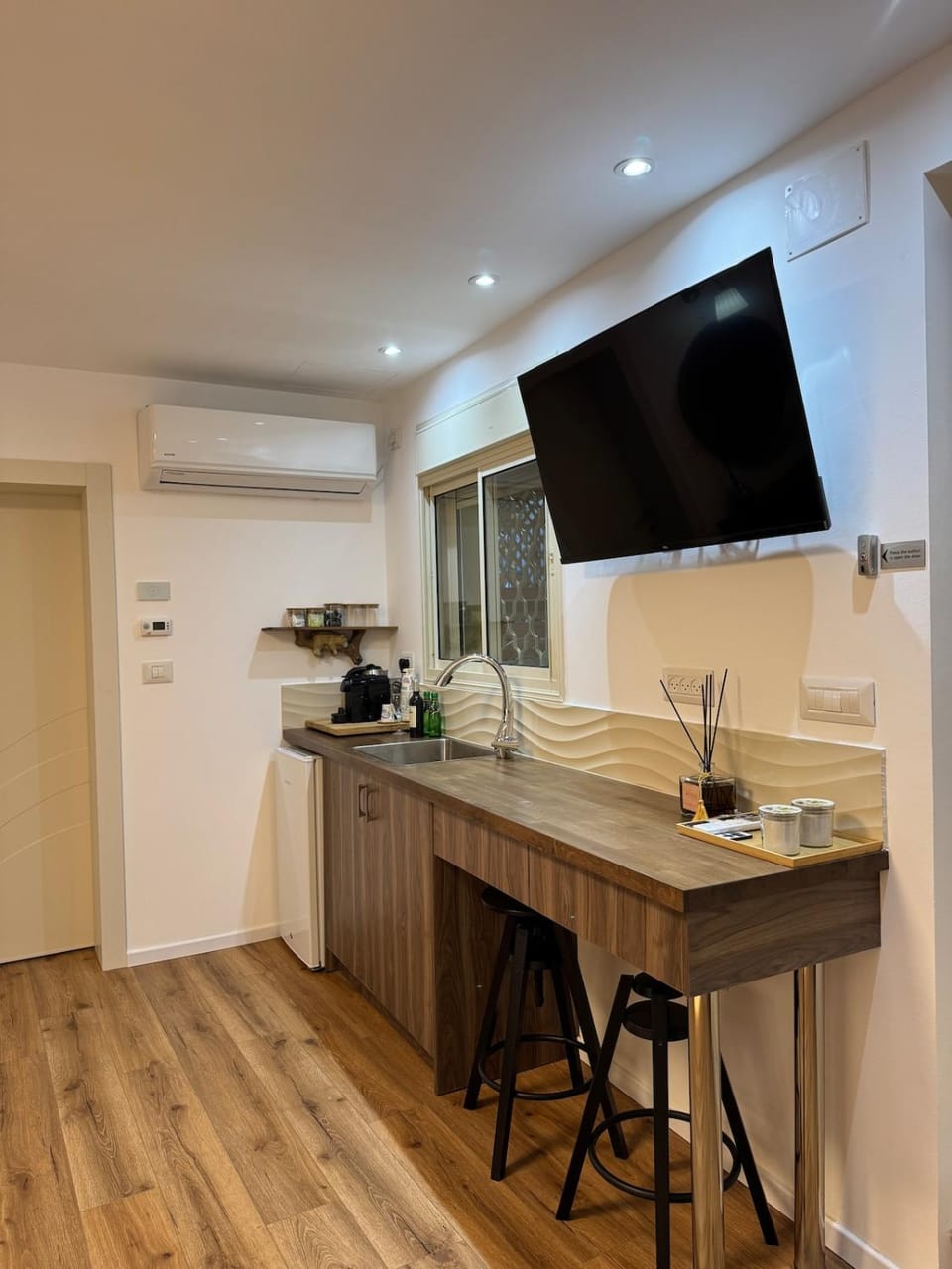 The Colony - By Lime Luxe Apartment in Haifa