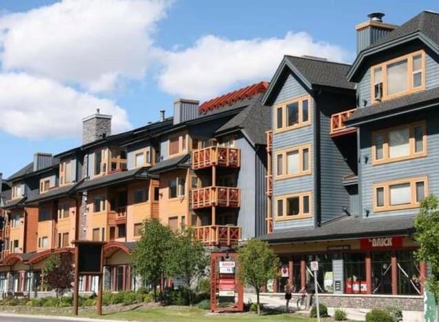 Rundle Vista at Canmore Crossing Apartment in Canmore