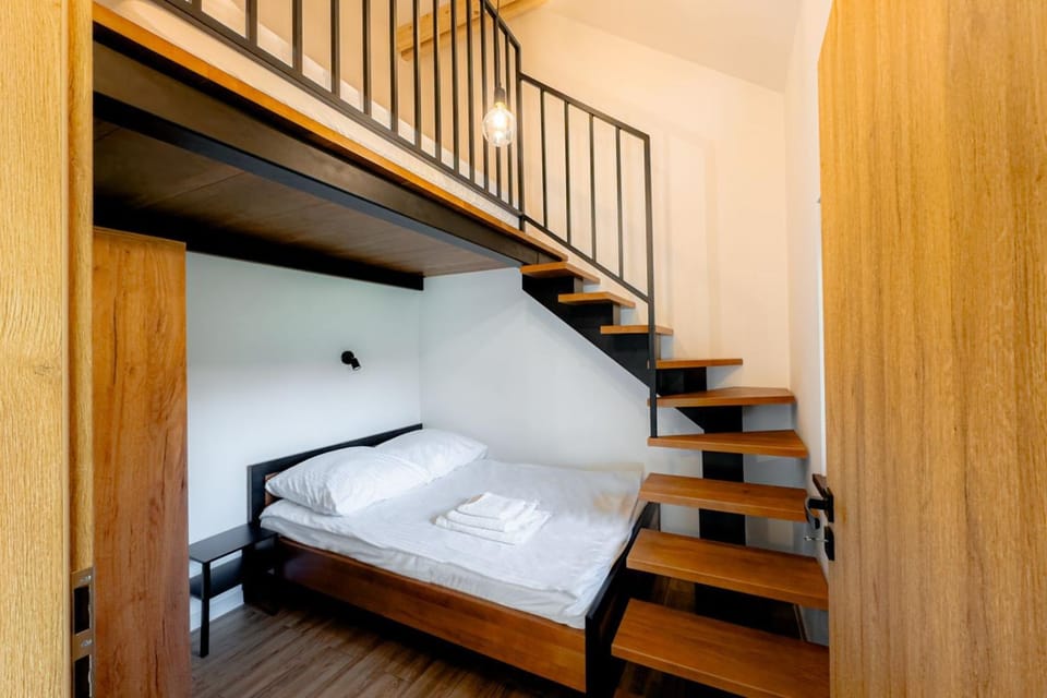 Photo of the whole room, bunk bed