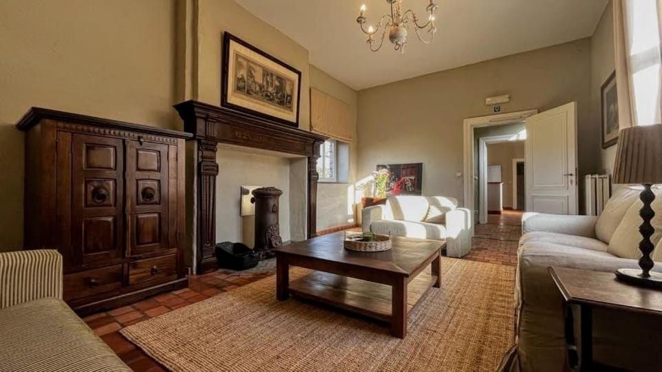 Living room, fireplace