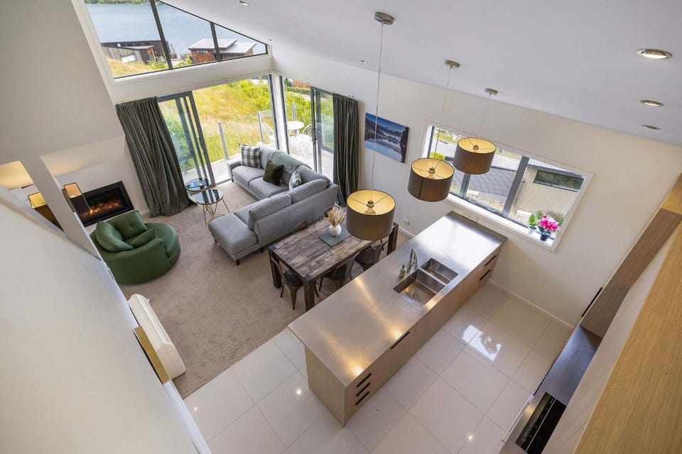 Kitchen or kitchenette, Living room, Dining area