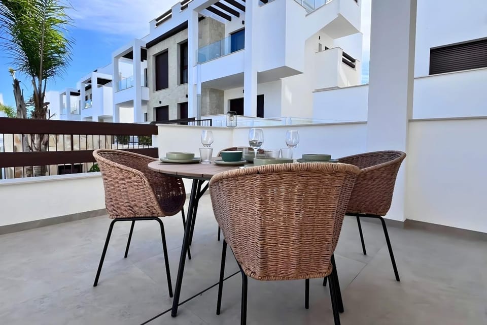 Day, Balcony/Terrace, Living room