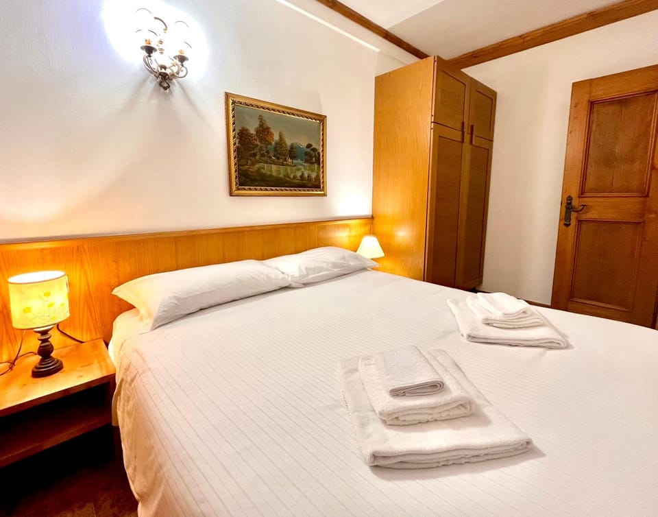 Bed, Photo of the whole room, Bedroom, towels, wardrobe