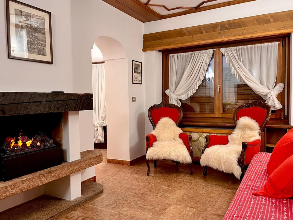 Living room, fireplace