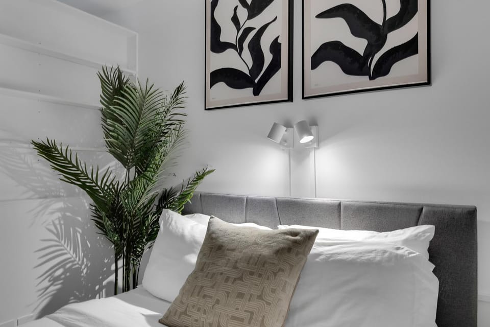 Dreaming at the Base of the Mountain With Parking Apartment in Montreal