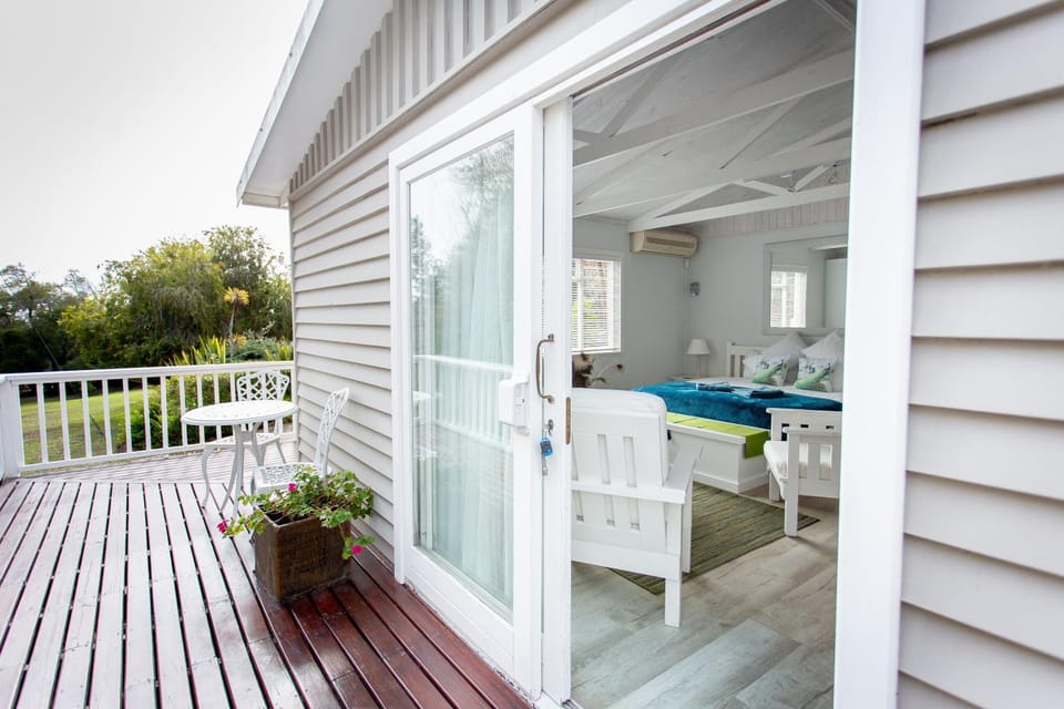 Patio, Day, Natural landscape, View (from property/room), Balcony/Terrace, sunbed