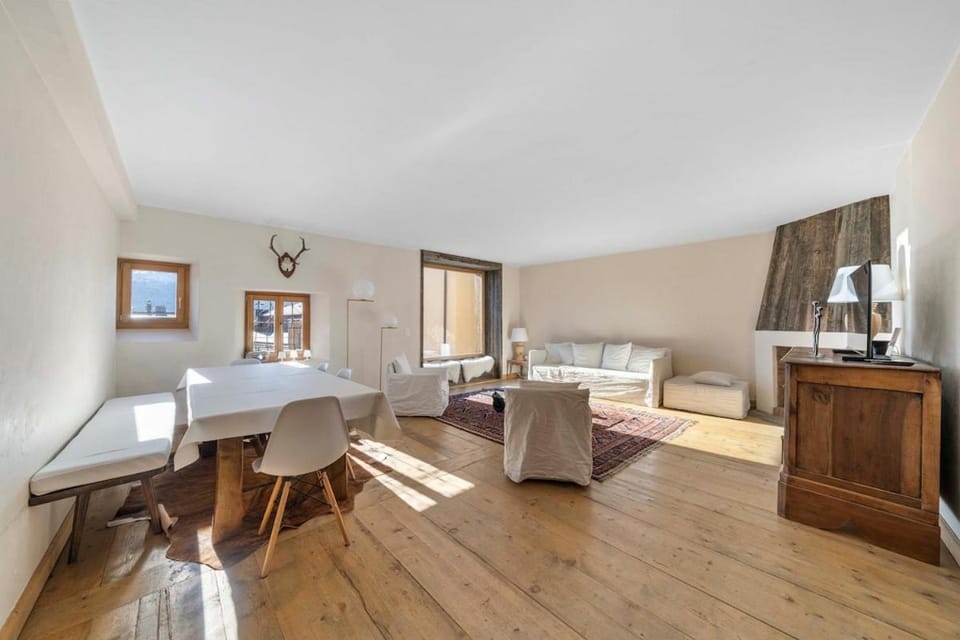 3 camere Antico Fienile nel centro di Samedan House in Samedan