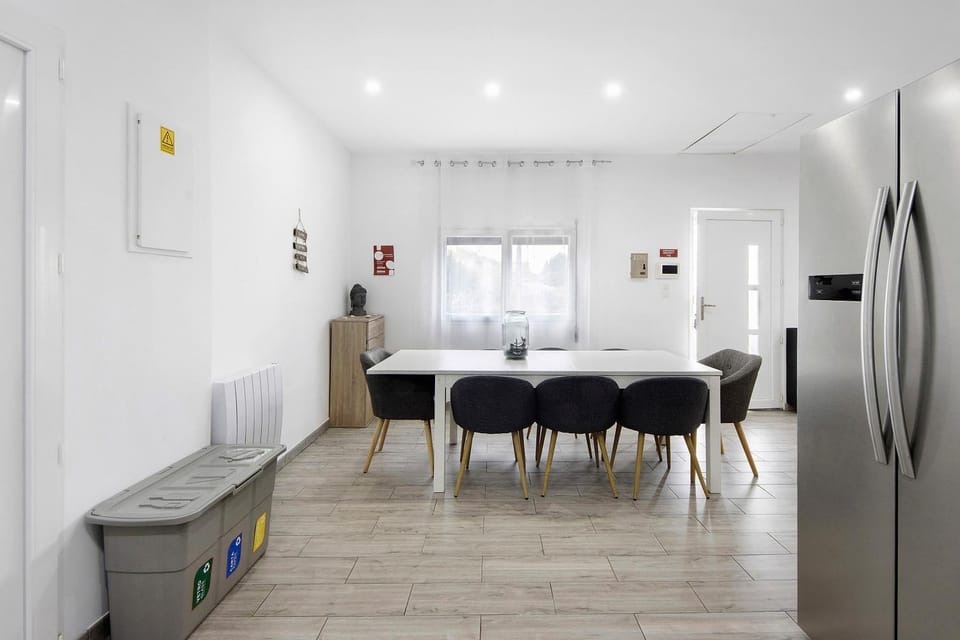 Property building, Living room