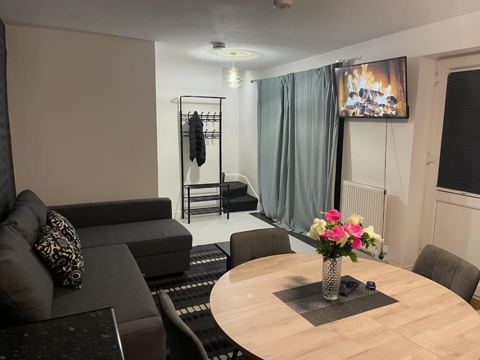 Bel Guest House Apartment in Croydon