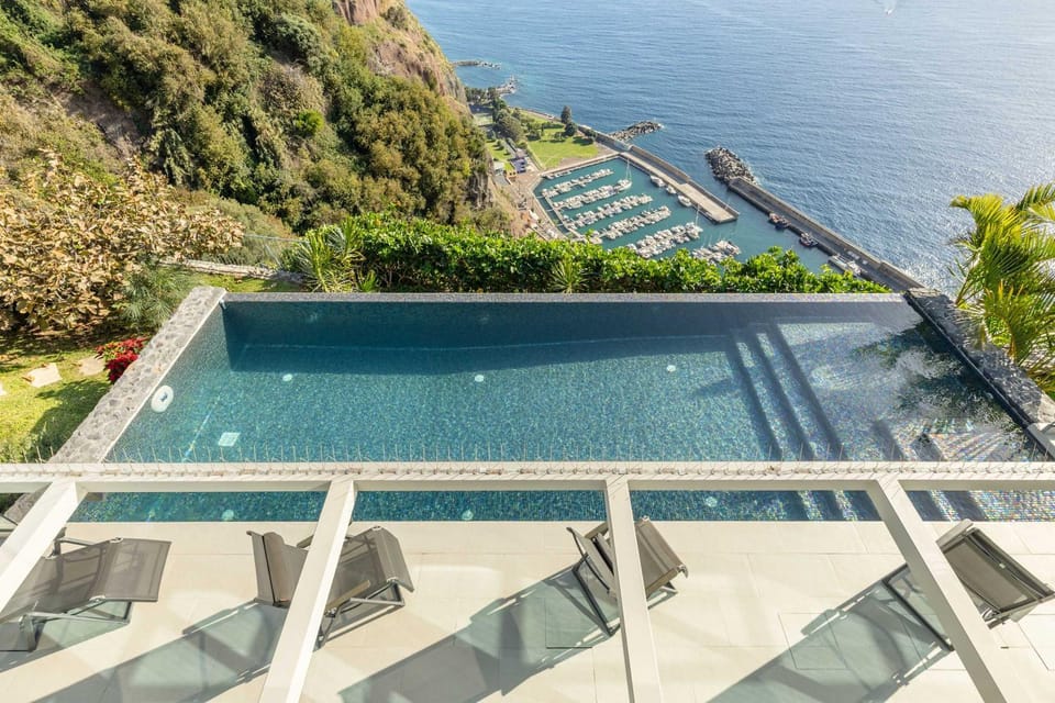 Bird's eye view, View (from property/room), Balcony/Terrace, Sea view, Swimming pool