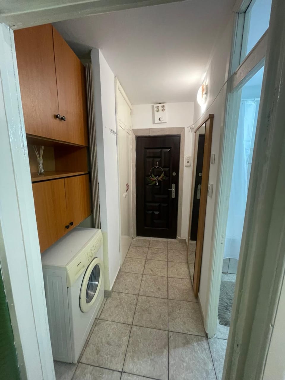 Studio Modest Apartment in Craiova