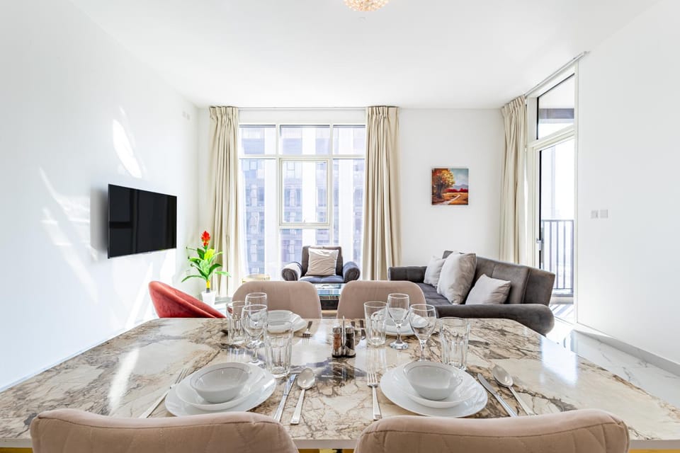 Perfect Home for Families & Groups - Heart of Al Reem - 5-10 min from ADGM, Galleria, Cleveland - 5 min walk from Reem Central Park and Beach Apartment in Abu Dhabi