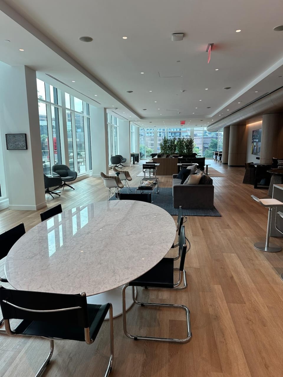 Bright, Modern Studio in White Plans Apartment in White Plains