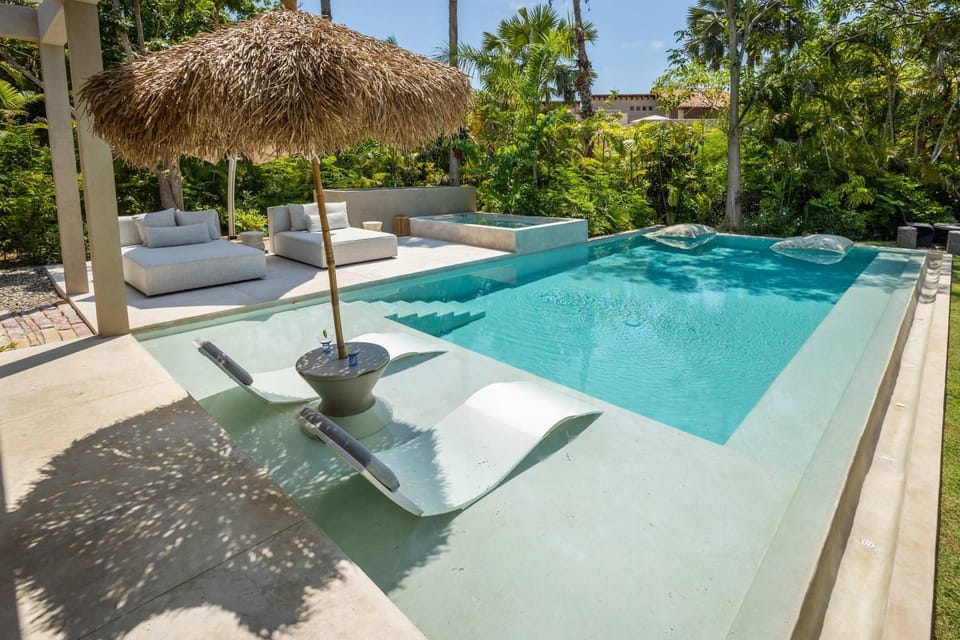 Luxury 5BR Villa with Pool Jacuzzi 2 Golf Carts House in Punta Mita