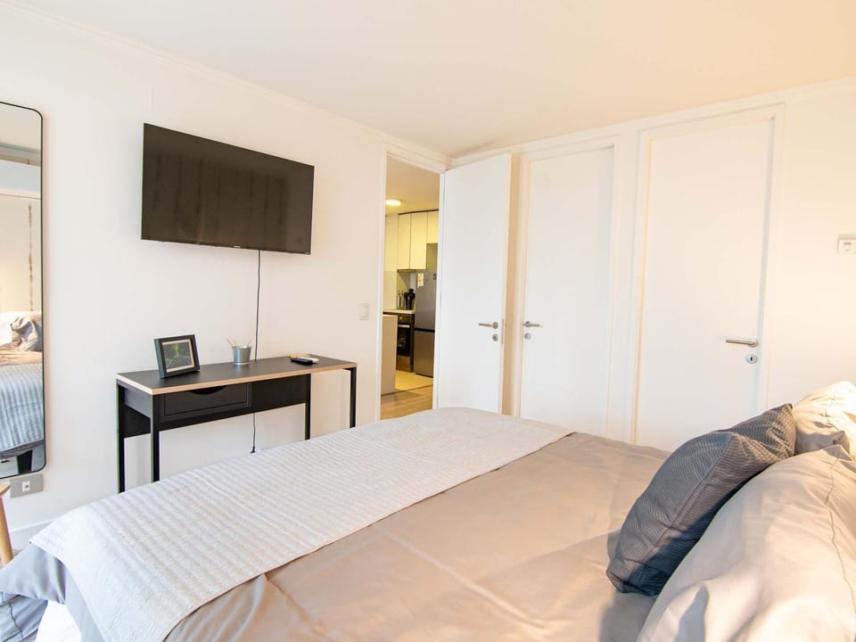 HOM ELITE l Mall Parque Arauco l AireAcond l Parking Apartment in Las Condes