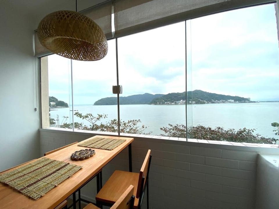 Grécia Mar-Dias incríveis, com conforto e charme Apartment in Santos
