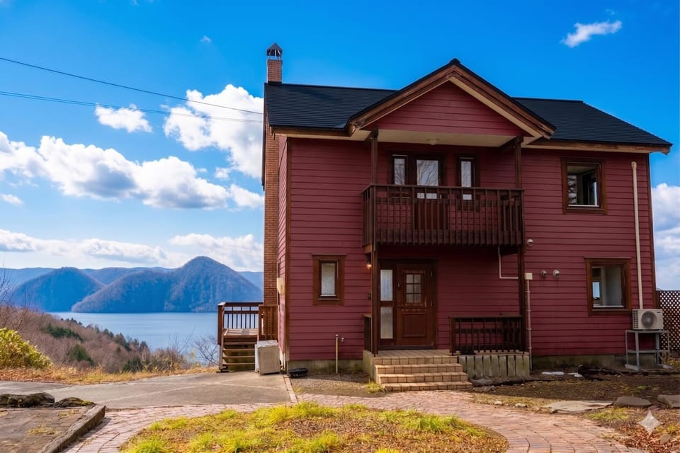 Cloud9 Toya House in Hokkaido Prefecture