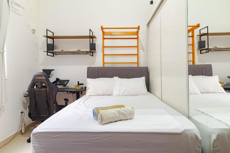 Bed, Photo of the whole room, Bedroom, air conditioner