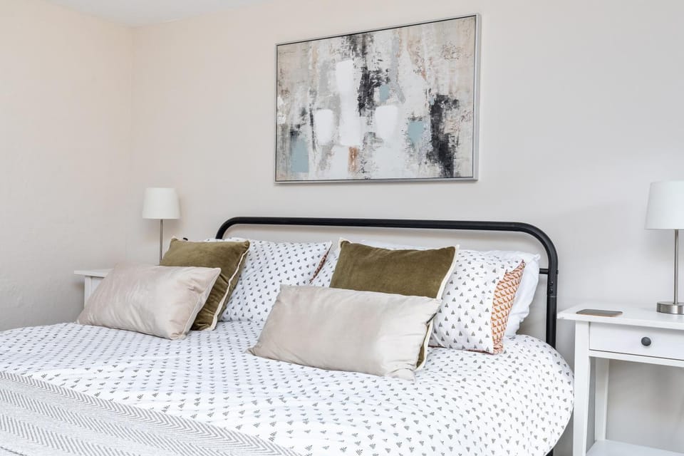 Bed, Bedroom