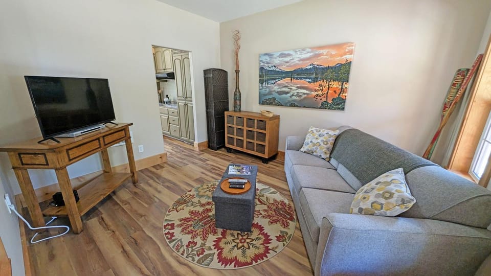 Aspen Place River Access & Ping Pong House in Three Rivers