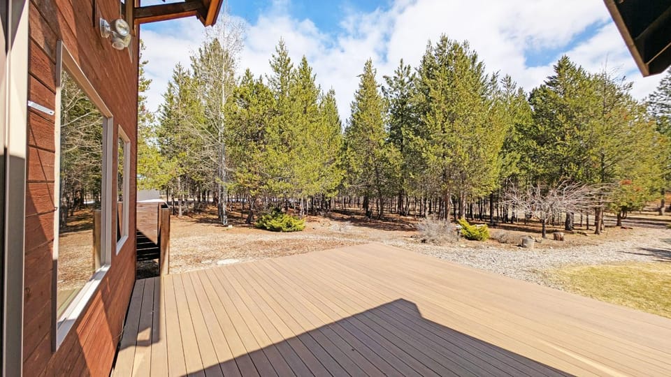 Aspen Place River Access & Ping Pong House in Three Rivers