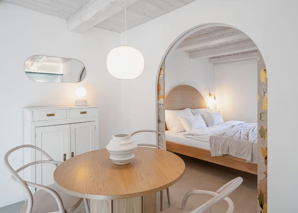Dining area, Bedroom