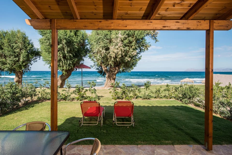 Patio, Garden, Balcony/Terrace, Beach