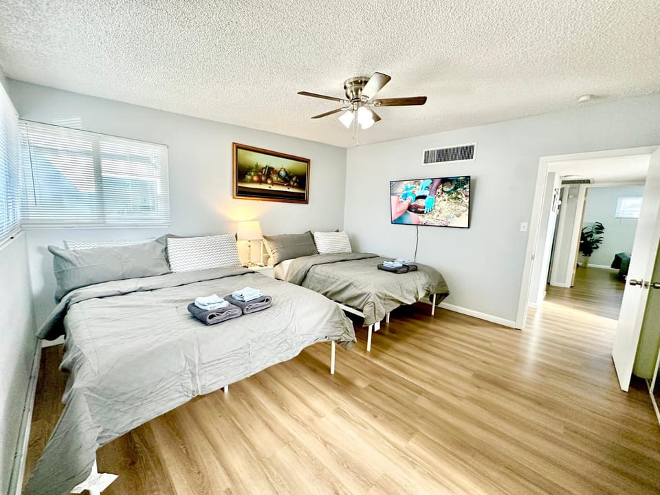 Strip & Downtown Apartment in Las Vegas Strip