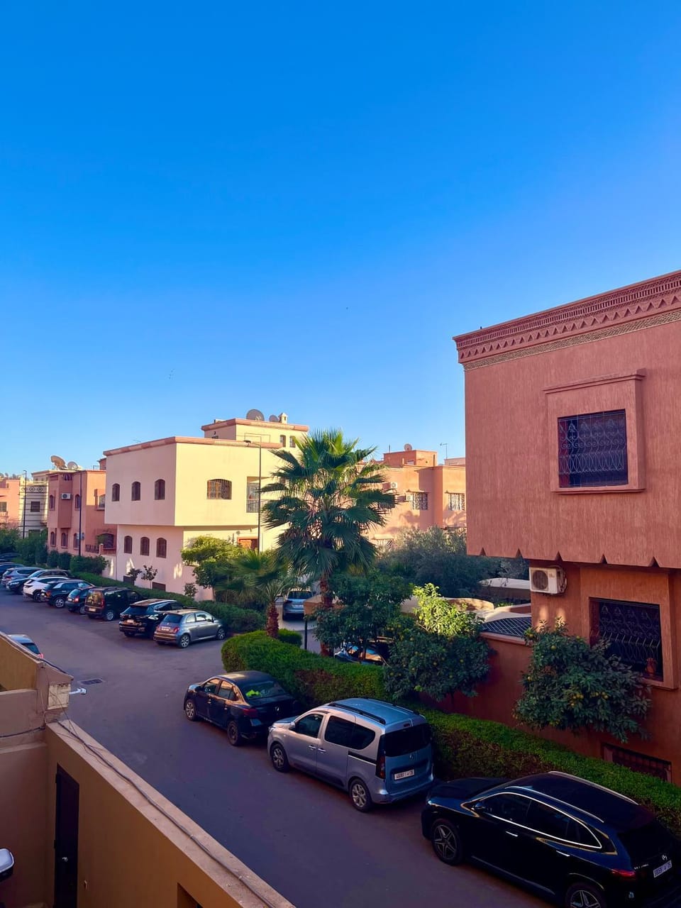 Property building, Neighbourhood, Street view