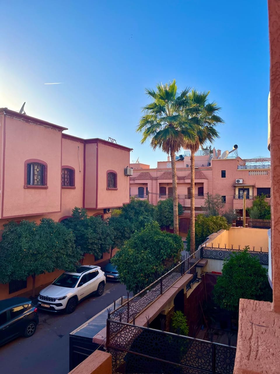 Day, Neighbourhood, Street view