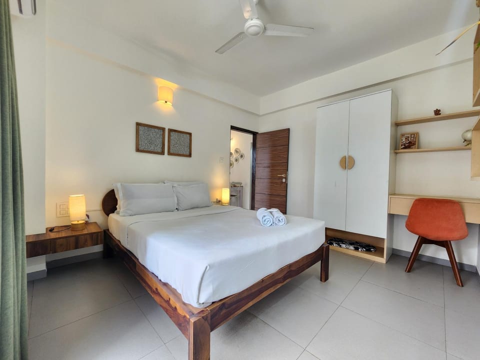 Bed, Photo of the whole room, Bedroom