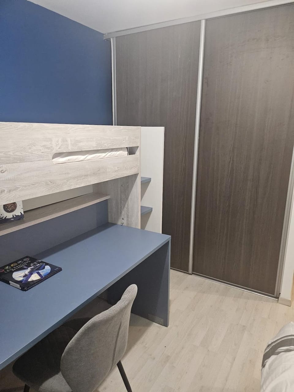 Bed, wardrobe