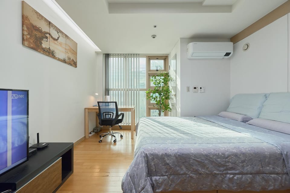 Gangnam Sapphire Apartment in Seoul