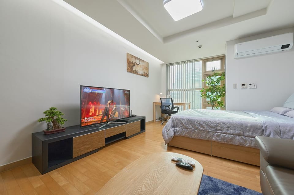 Gangnam Sapphire Apartment in Seoul