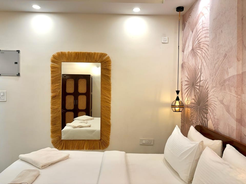 Bed, Photo of the whole room, Bedroom, towels, wardrobe