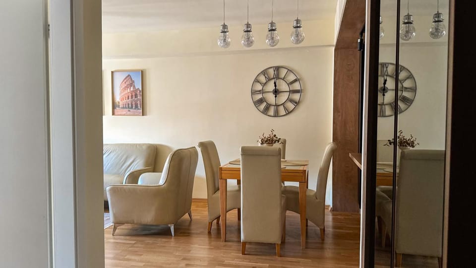The Copper Leather Suite Apartment in Skopje