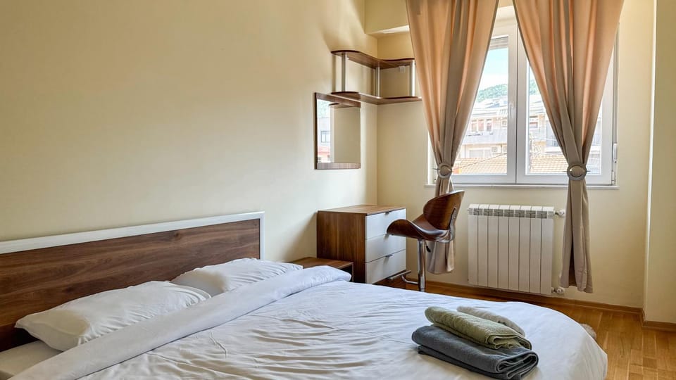The Copper Leather Suite Apartment in Skopje