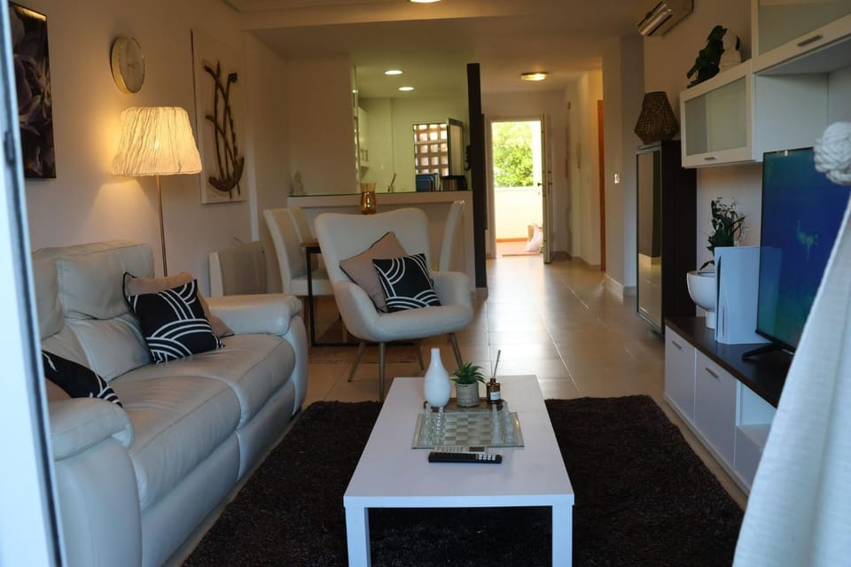 TV and multimedia, Living room, air conditioner