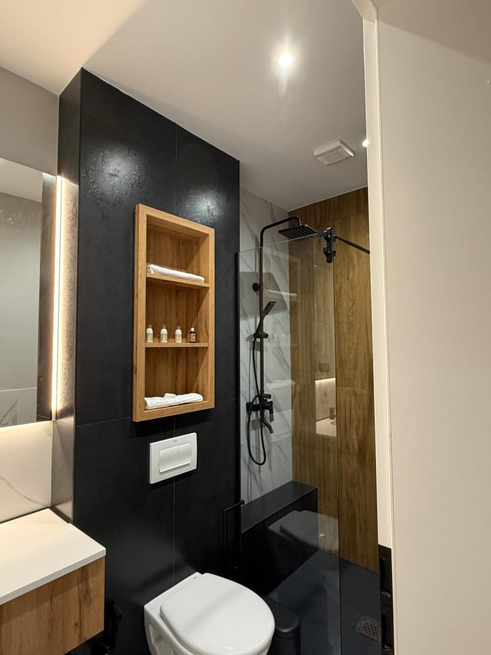 Elmax Aparthotel Apartment in Craiova