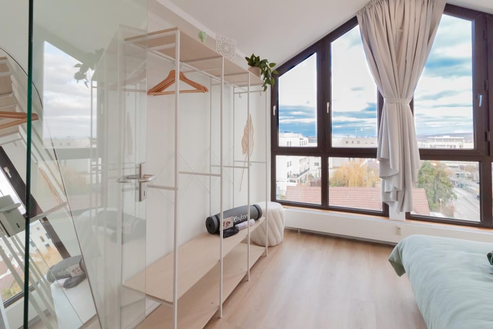 View (from property/room), Bedroom, wardrobe
