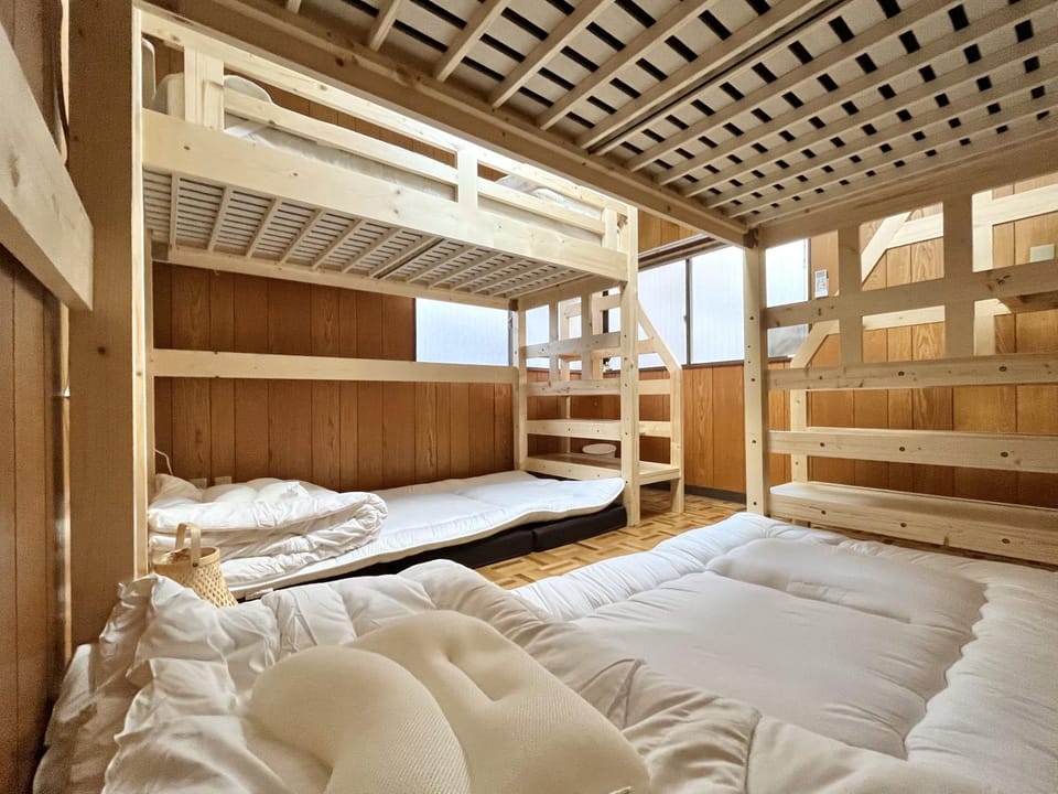 Bed, Bedroom, bunk bed