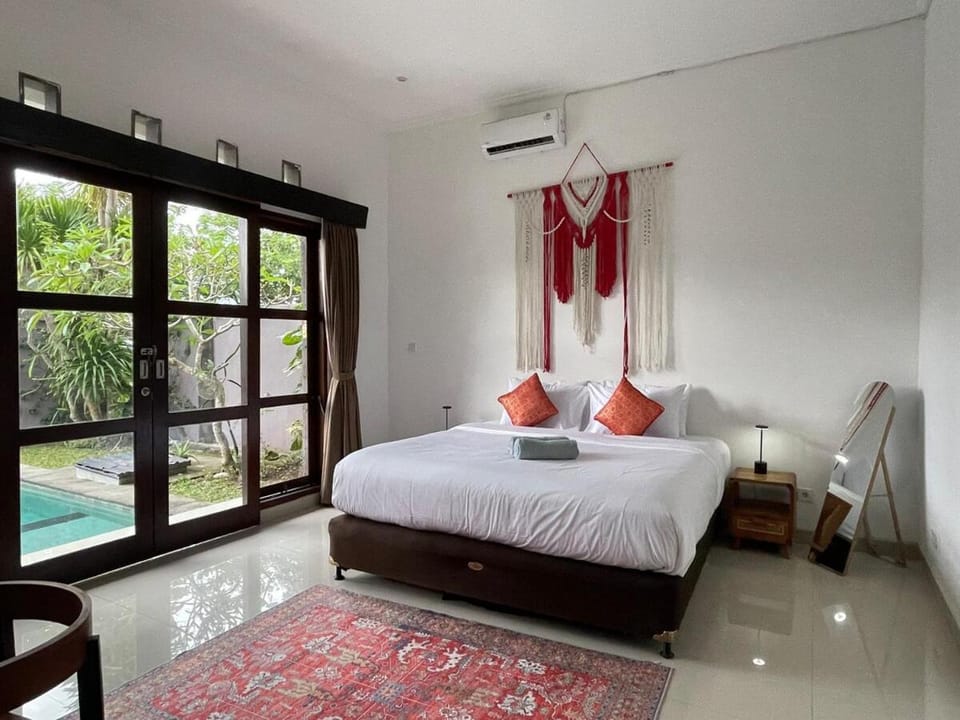 Spacious House with Private Pool and Garden House in Bali