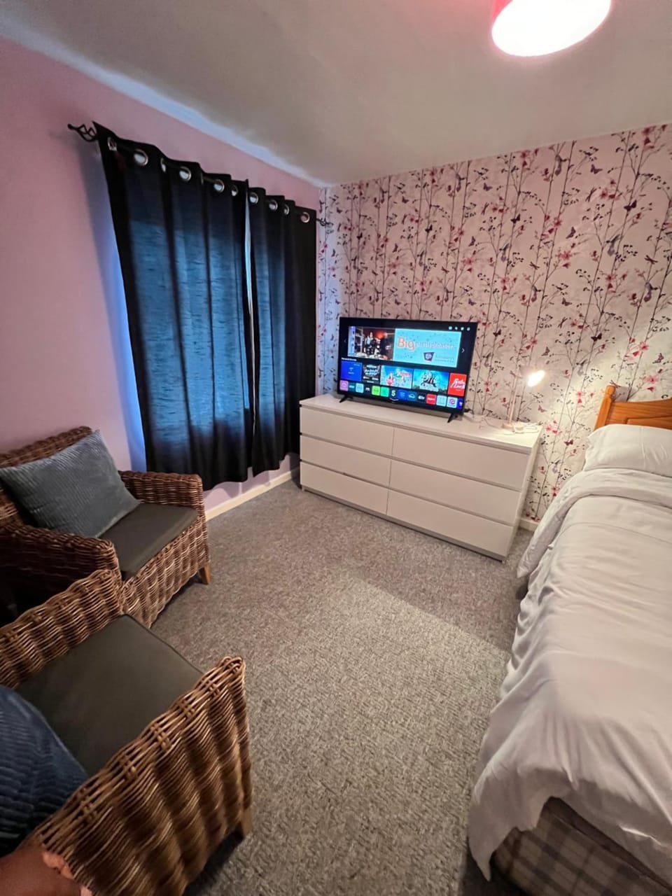 Mona Vacation rental in Hull