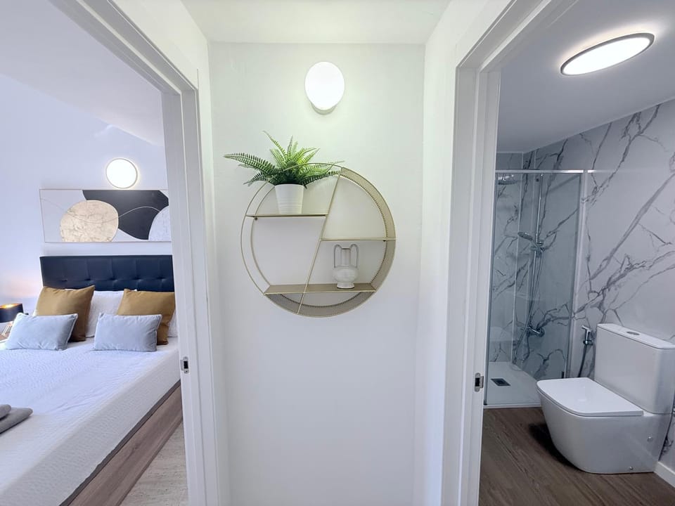 Bathroom, Bedroom