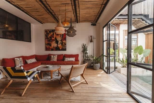 Living room, Seating area