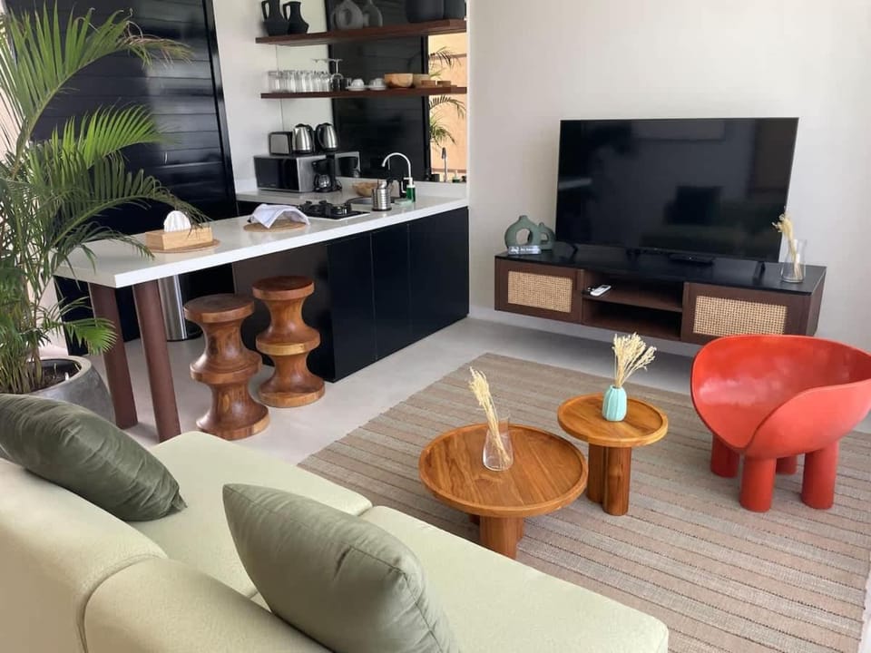 TV and multimedia, Kitchen or kitchenette, Living room