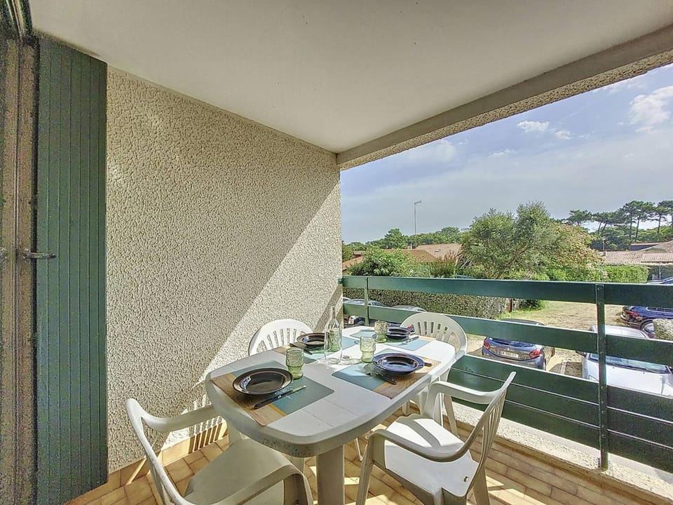 Soustons Plage : T2 Cabine 4 pers avec Box Privatif - FR-1-857-35 Cabin in Vieux-Boucau-les-Bains
